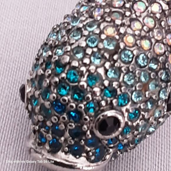 Pave Fish Ring Blue Black AB Stones - Picture 7 of 8